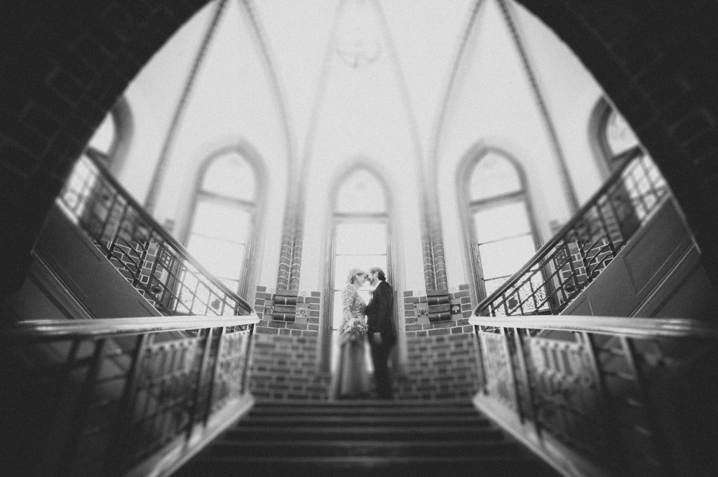 Hochzeitsreportage_Berlin_Portrait_Standesamt_sw