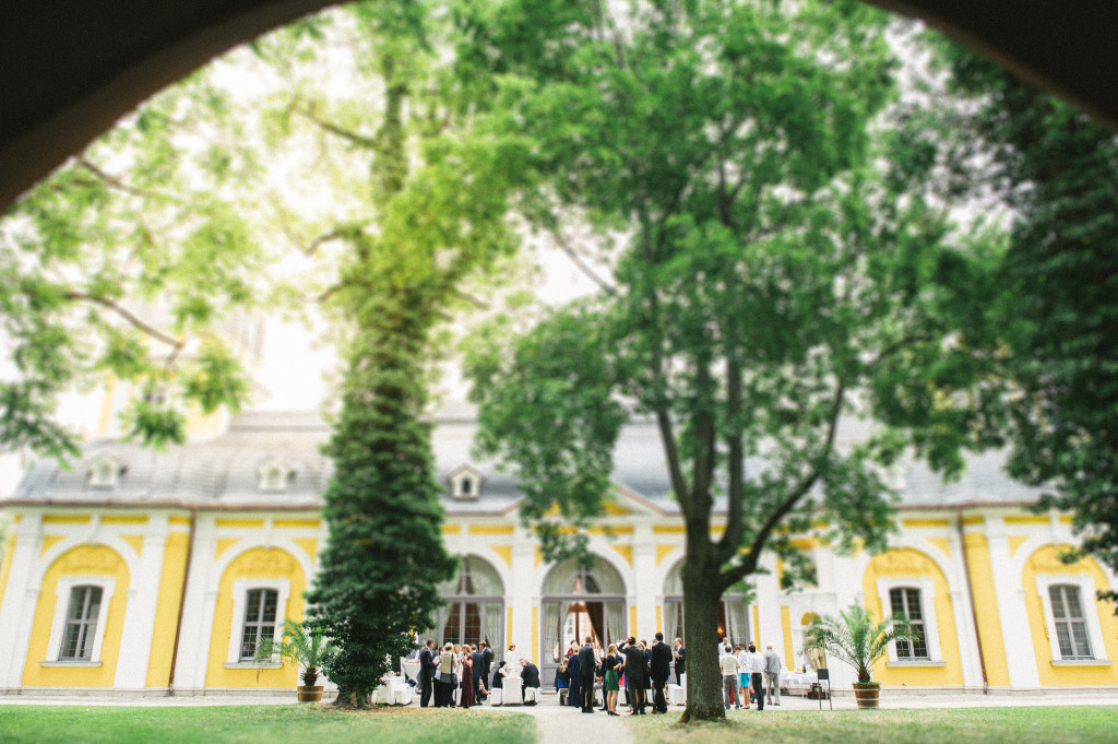 61_Hochzeitsreportage_Wuerzburg_Gartenpavillon_Juliusspital