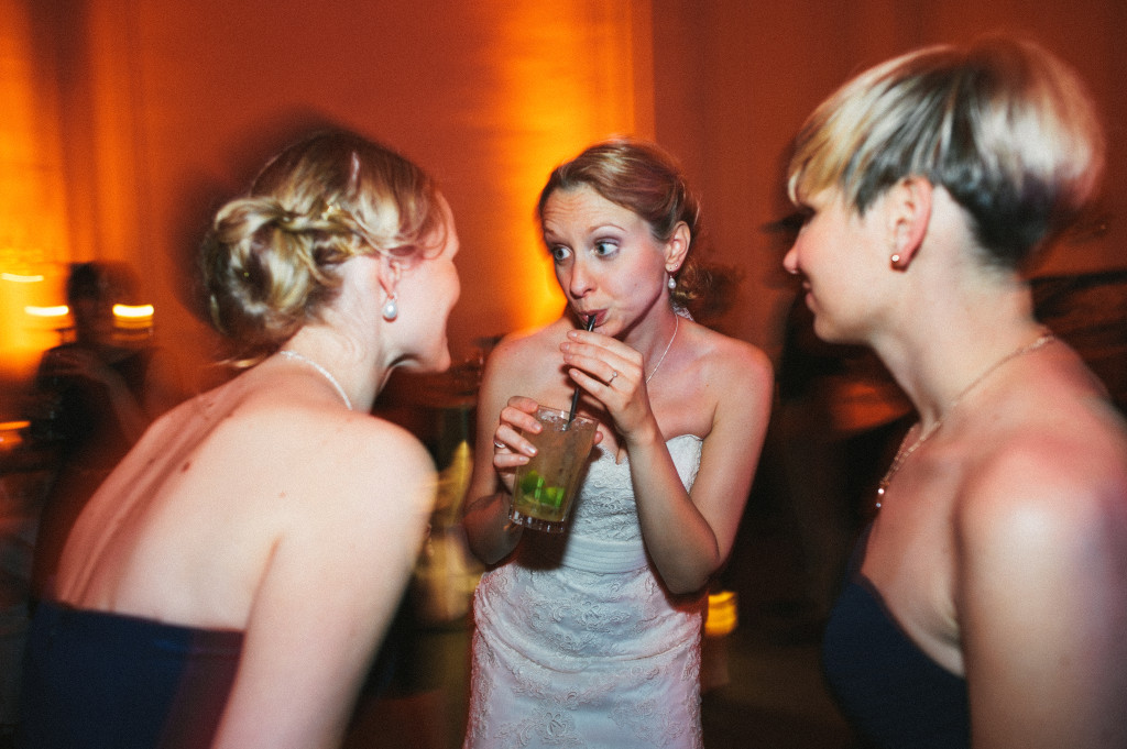 71_Hochzeitsreportage_Wuerzburg_Party_Braut