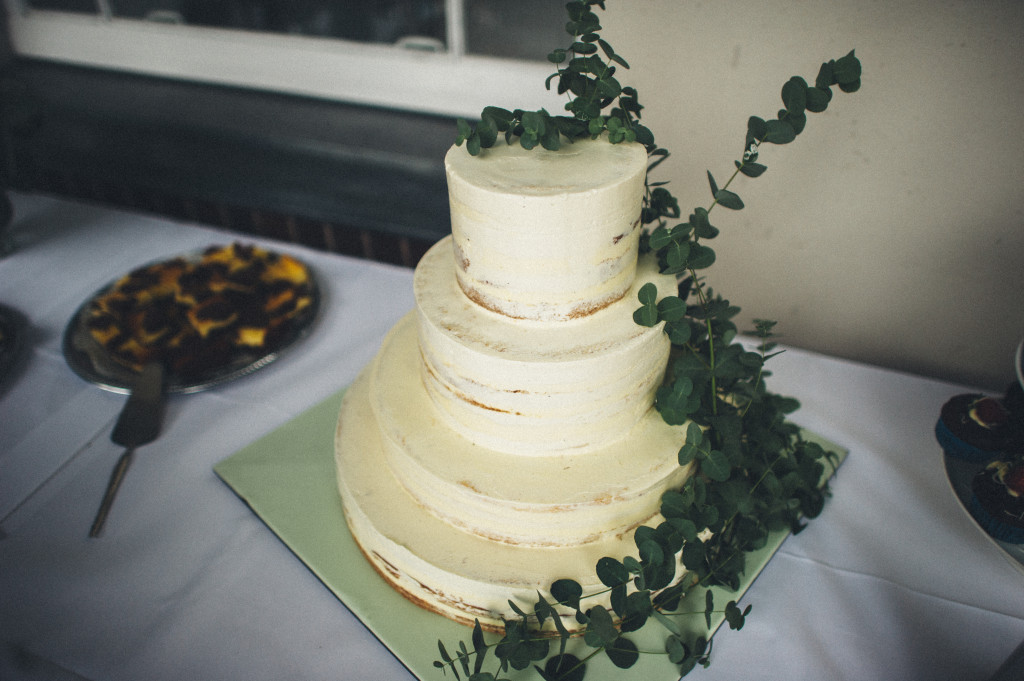 63_Hochzeitsfotograf_Berlin_Hochzeitstorte
