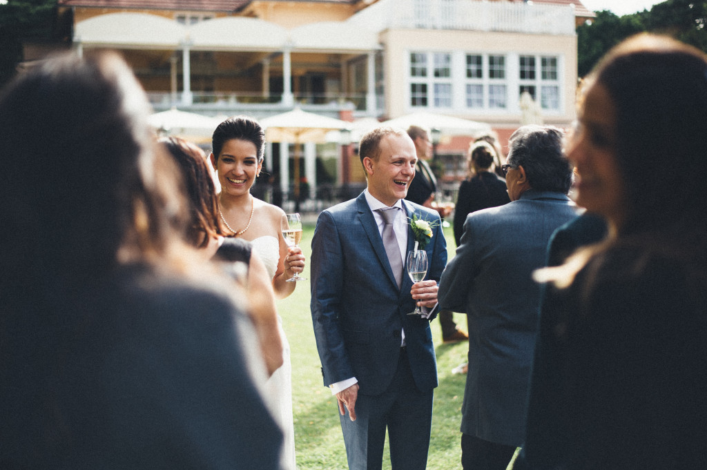 34 Hochzeitsfotograf Berlin freie Trauung Sekt
